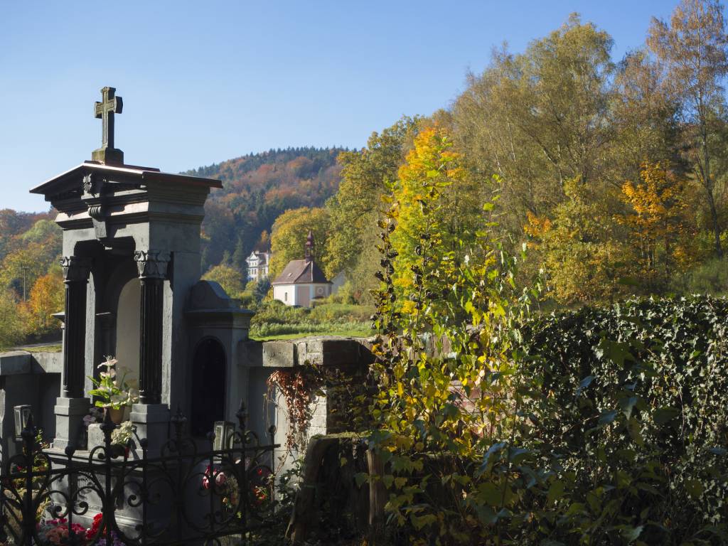 monument funéraire familial