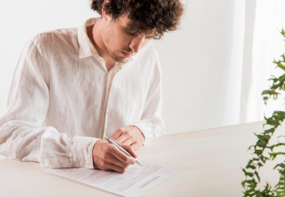 rédiger attestation d'hébergement